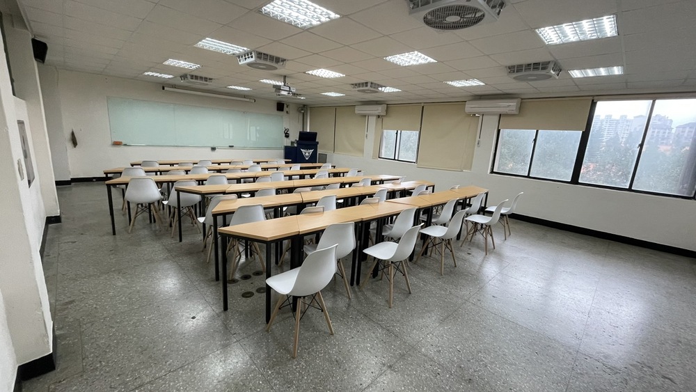 觀數系專業教學教室(356教室)