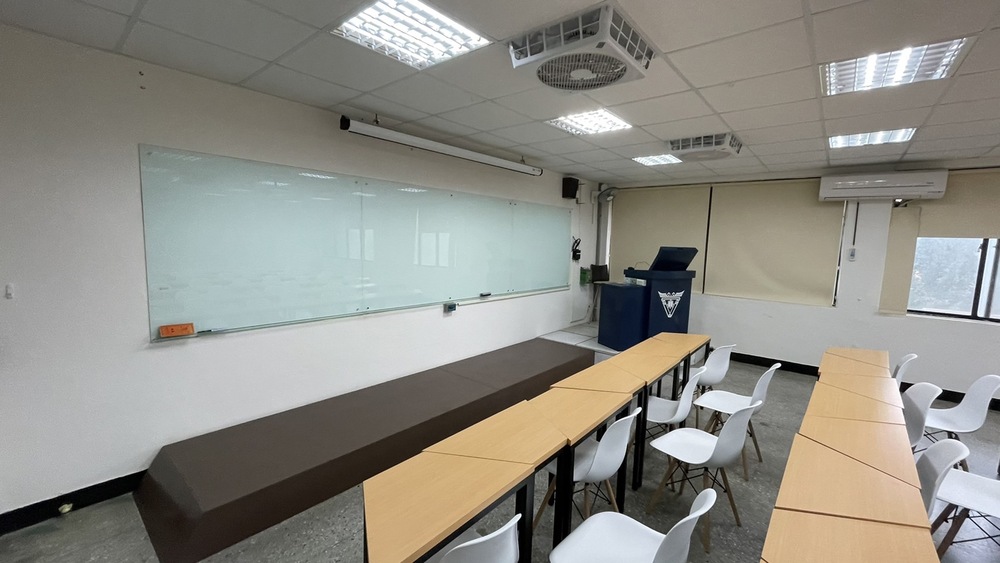 觀數系專業教學教室(356教室)